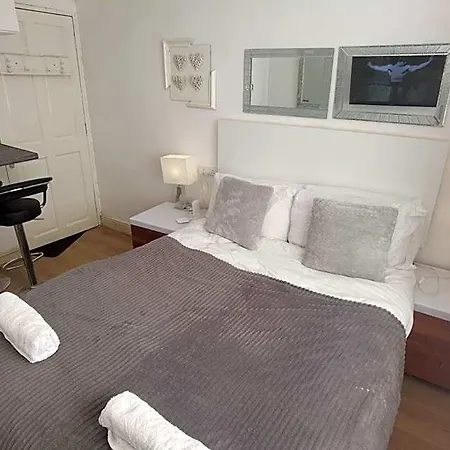 Travelmore Bed and breakfast *